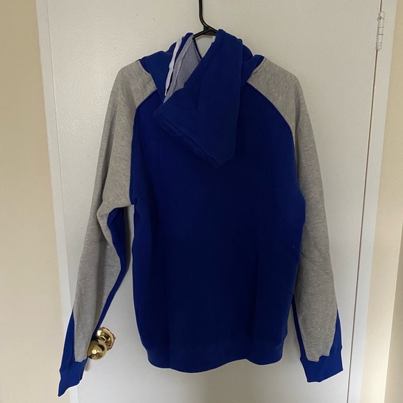 Budweiser/Bud light hoodies - Picture 5 of 6